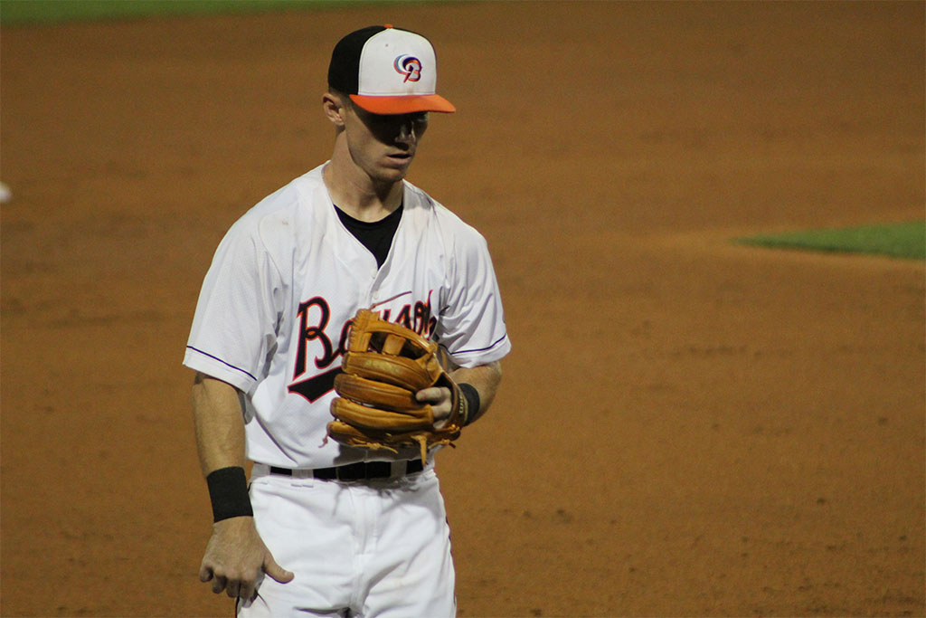 Orioles trade Dorrian to Brewers