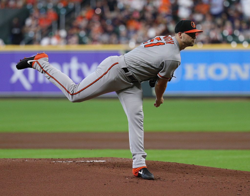 No sweep: Houston offense breaks through late to beat Orioles (updated)