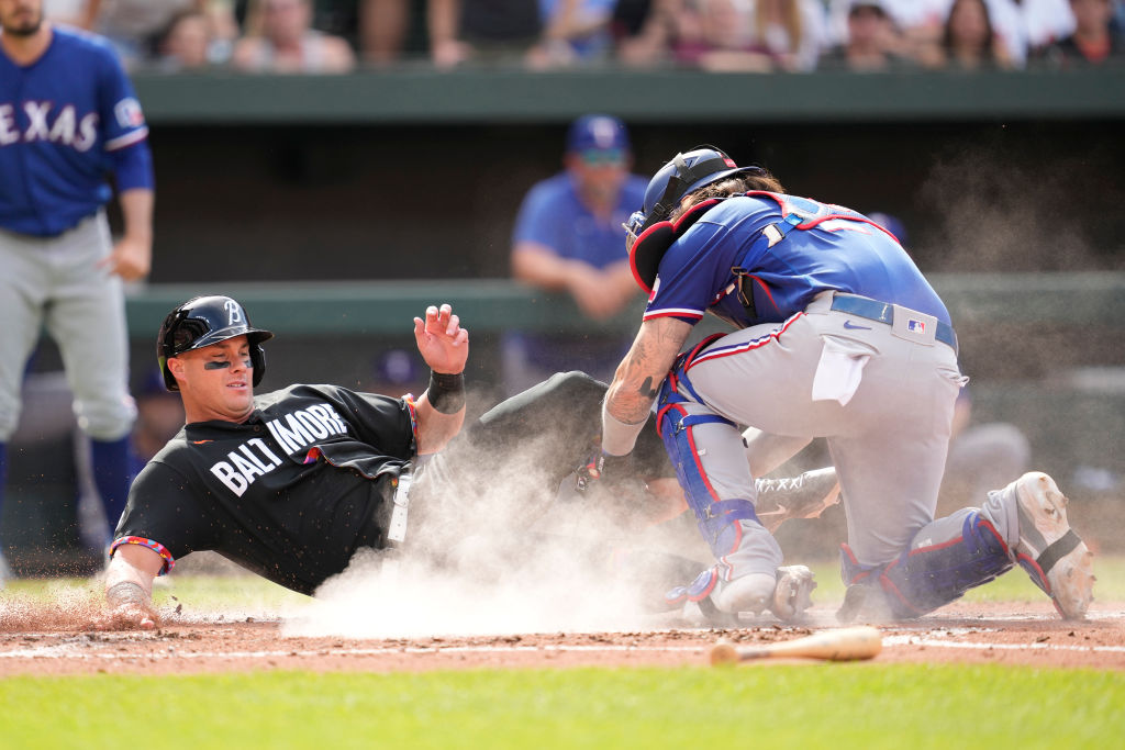 Mistakes hurt Orioles in 5-3 loss to Rangers (updated)