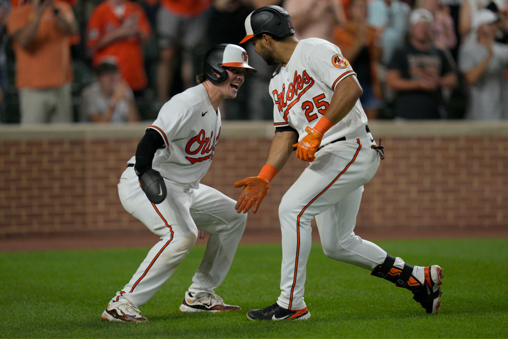 Gibson goes eight innings, Santander and Mullins homer in 5-3 win (updated)