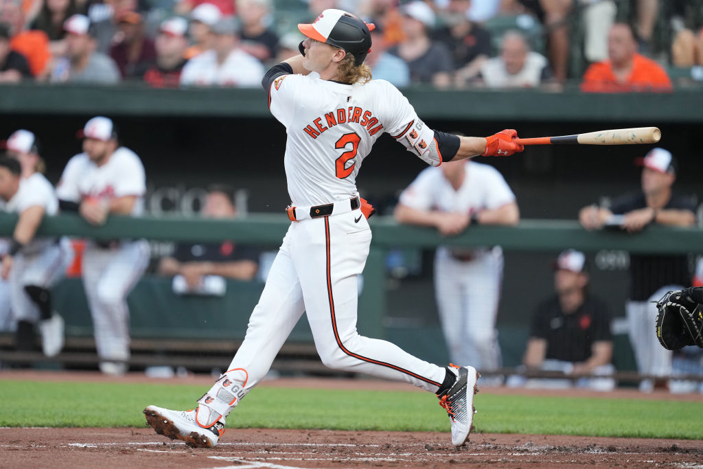 Henderson announces he will participate in Home Run Derby