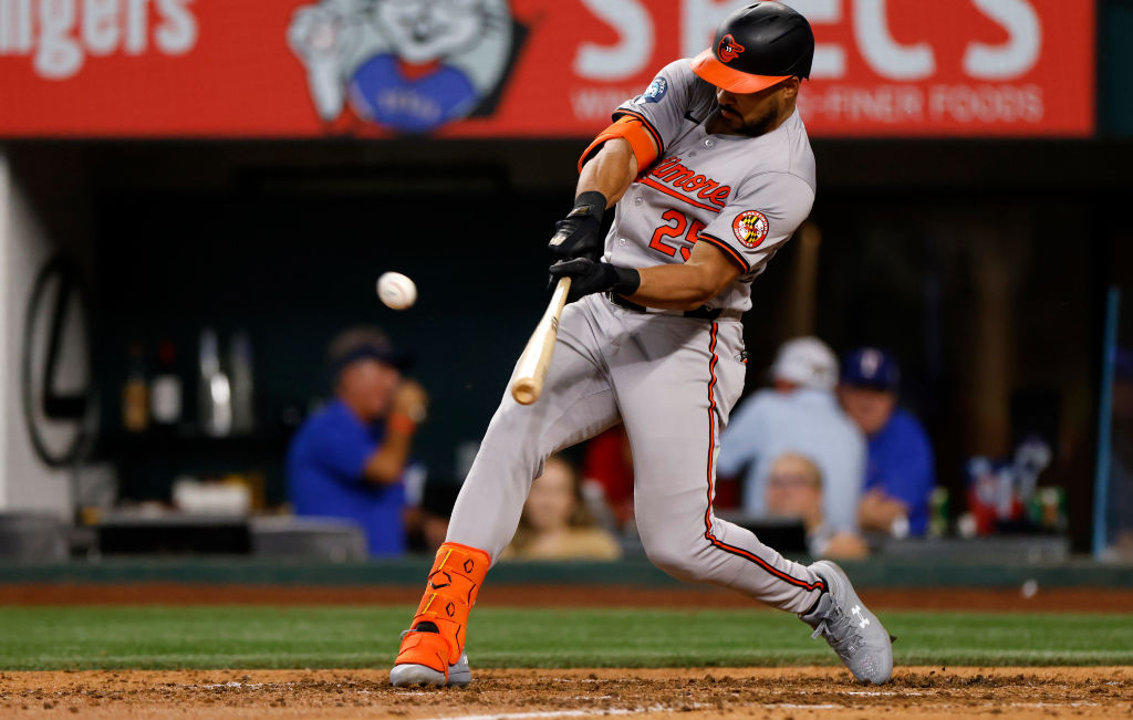 Latest Santander homer too little to save Orioles in 3-2 loss (updated)