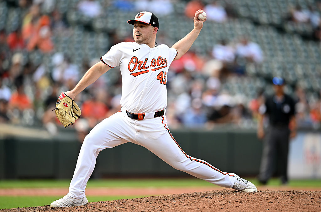 Contreras impresses in relief before Akin surrenders two-run homer in 3-2 loss (updated)