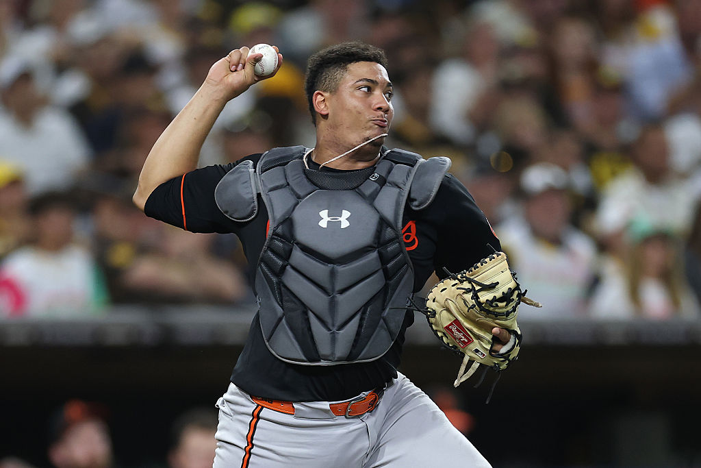 Basallo leaves game with injury in Orioles’ 6-5 walk-off win, Albernaz tells media precautionary