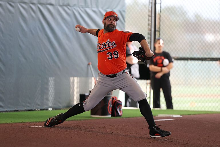 More on Kittredge shoulder injury, Wells’ role out of bullpen and Bautista’s progress after surgery