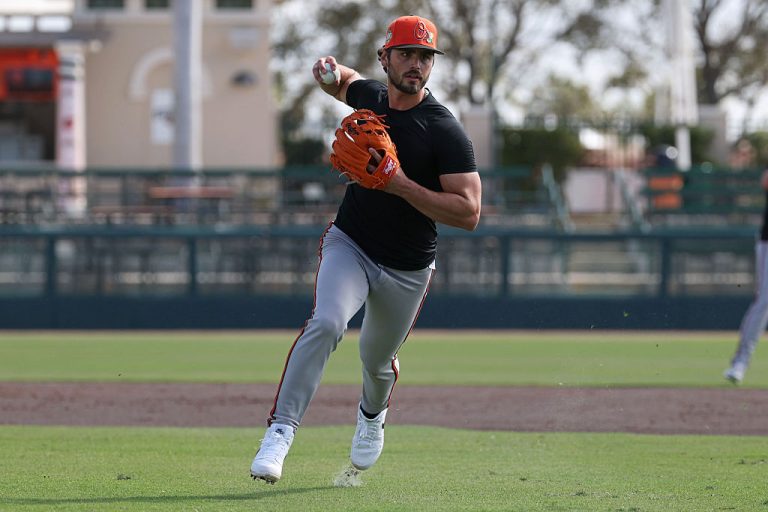 Alexander “super comfortable” in outfield and unafraid of the wall