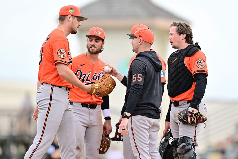 Albernaz on pitching plans after latest cancellation, more roster moves, updates on Holliday and Westburg, and other notes