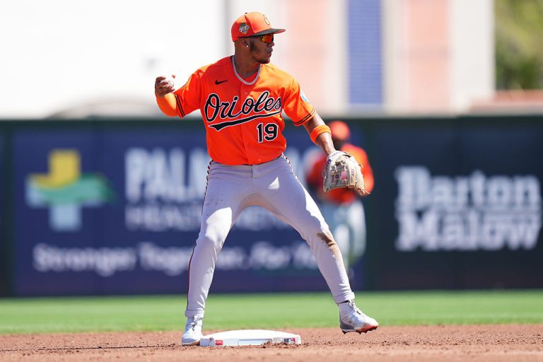 Orioles release Thairo Estrada, reassign Maverick Handley, Jhonkensy Noel to minors