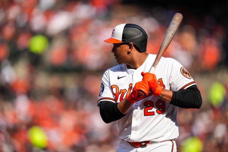 Orioles respond to adversity with rousing 8-3 win over Rangers, Basallo and Beavers hit first homers (updated)