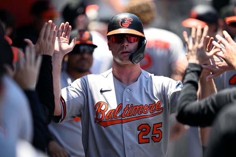 Alonso’s thoughts on possible Home Run Derby invite, players not consumed by standings