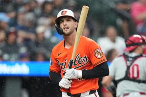 Orioles lose rain-shortened game 8-0