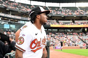 Franklin talks about major league debut and fan reception, Hoppe activated for bullpen